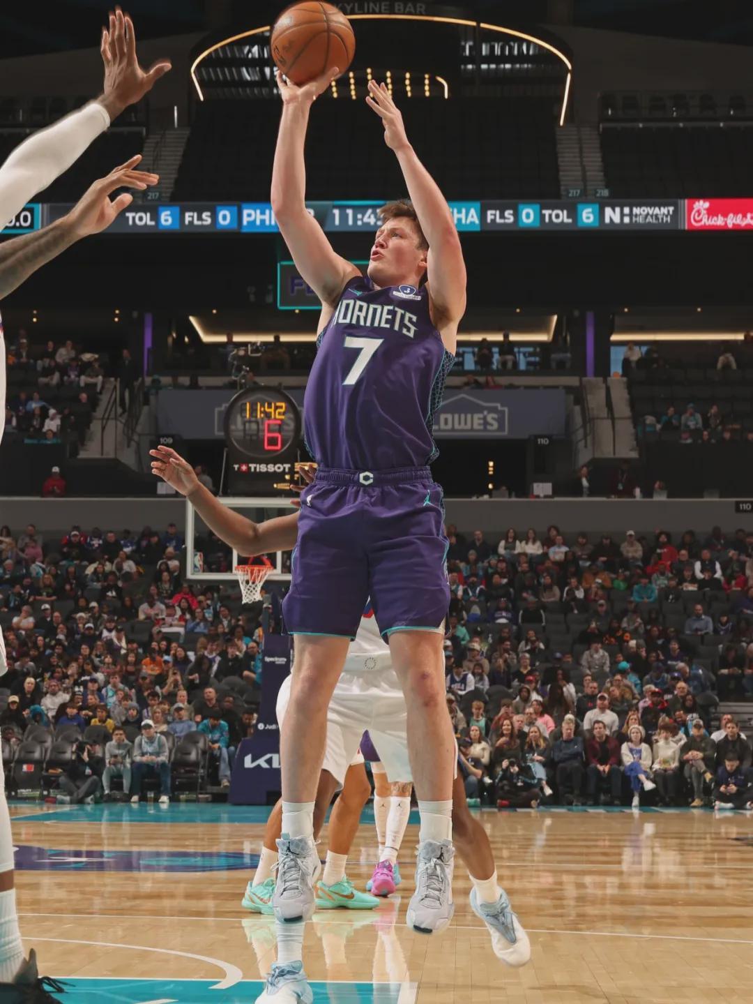 世界杯比赛竞猜-19中4!连续三场失准!NBA三分王保不住了